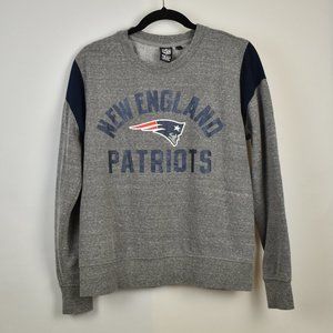 NFL Women's New England Patriots Grey Crew Neck Long Sleeve Logo Top Size Large